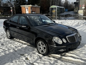 Mercedes-Benz E-Klasse E280 CDI 4 matic Tüv bis 02 25 Limousine Bild 3