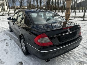 Mercedes-Benz E-Klasse E280 CDI 4 matic Tüv bis 02 25 Limousine Bild 6