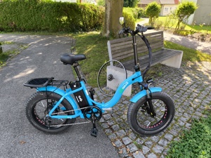 E-Bike (Klapprad ) Neuwertig wie Neu mit 2 Akkus Bild 2