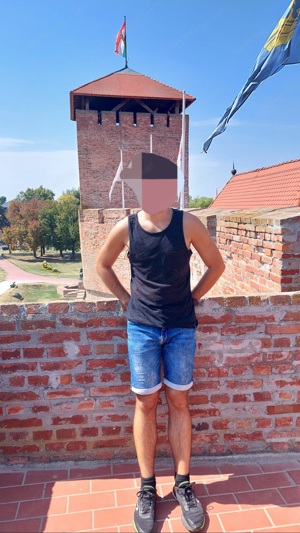 Junger sexy Boy für 3er vergügbar