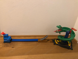 Hot Wheels Bahn Drache Bild 1