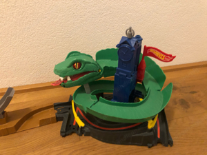 Hot Wheels Bahn Drache Bild 3