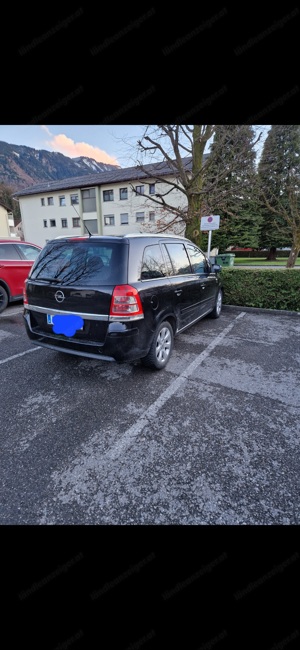 Opel Zafira 7 Sitzer Bj.2010 270000 km kein Pickerl fährt sehr gut habe ein paar Sachen gerichtet. Bild 2