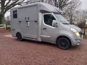 Pferdetransporter Renault Master STX Automatik Nur 77.000KM Bild 2