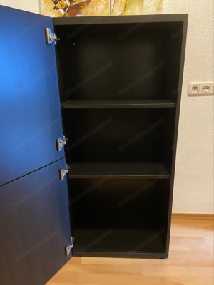 Garderobenschrank Bild 2