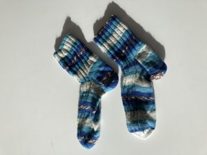 Selbstgestrickte Socken in Gr. 47 48