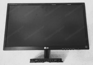 PC Monitor - Bildschirm LG FLATRON E2442 *** neuwertig ***