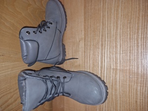 verschiedene Stiefel Bild 5