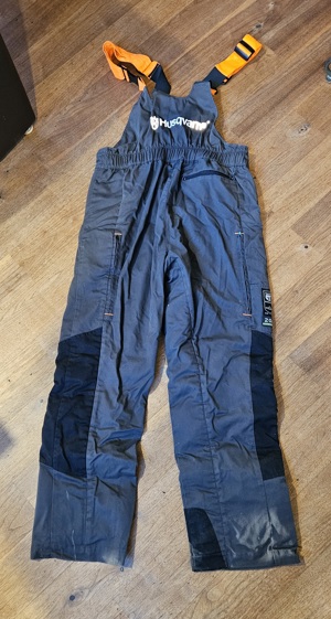 Schnittschutzhose Husqvarna Größe 52. Bild 4