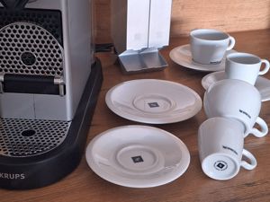 Krups CitiZ Silver Nespresso Kaffeemaschine + PIXIE Kapselspender + 2 x Lungo Espresso-Tassen-Set Bild 2