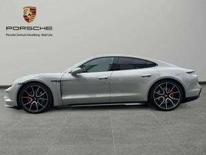 Porsche Taycan Bild 2