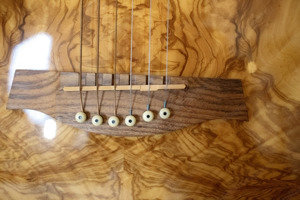 Ibanez Jumbo-Gitarre aus Olivenholz   Traumklang, top Zustand inkl. Tasche! (EW35ABE-NT Exotic Wood) Bild 4