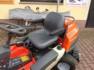 Husqvarna Rider Rasentraktor R422TS AWD Bild 4