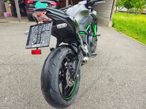 Kawasaki Z650 Nacked Bike Bild 3