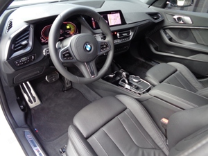 BMW 120xd M Sport Bild 2