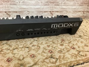 Yamaha MODX-6 Synthesizer Bild 5