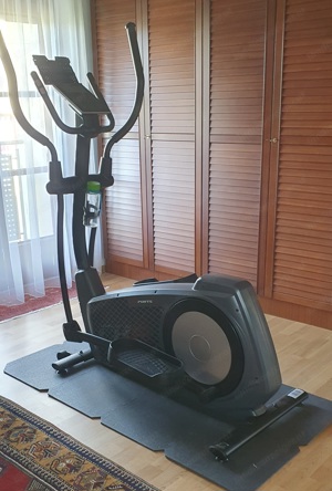 Crosstrainer SportsTech CX2  inkl. Bodenmatte