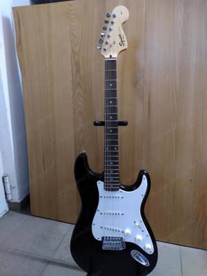 Squier Affinity Stratocaster 2006 Made in Indonesia Bild 1