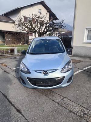 Mazda 2 1.3i CE Pro  Bild 1