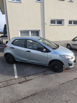 Mazda 2 1.3i CE Pro  Bild 5