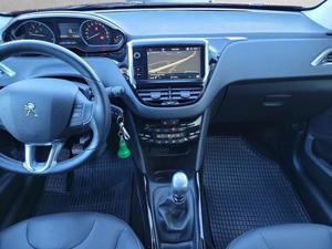 Peugeot 2008 Bild 8