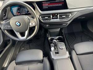 BMW 118 Bild 11