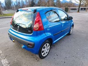 Peugeot 107 Bild 6