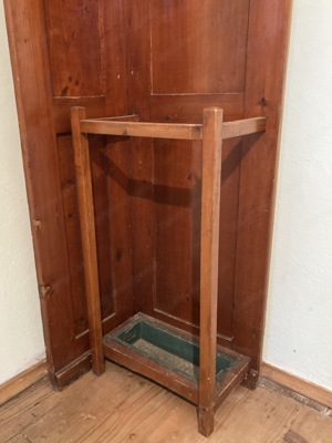 Garderobe Vollholz. VINTAGE Bild 3