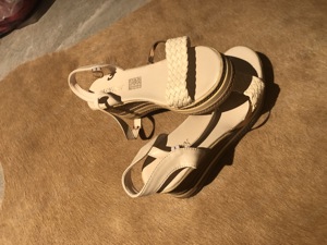 Beige Damenschuhe  Bild 3