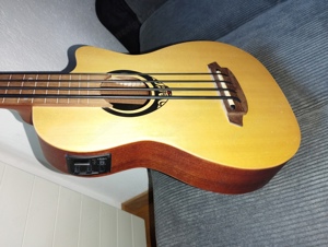 Mini Bass   Bassukulele