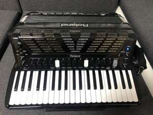 Roland FR7x Akkordeon Bild 2