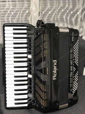 Roland FR7x Akkordeon