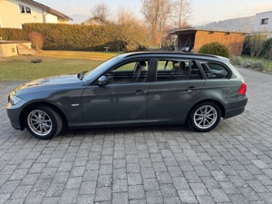 BMW 3er-Reihe 318d Touring Österreich-Paket Kombi   Family Van Bild 4