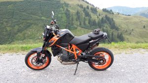 KTM 690 Duke R Bild 2