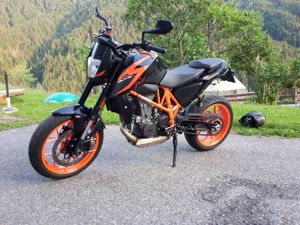 KTM 690 Duke R Bild 3