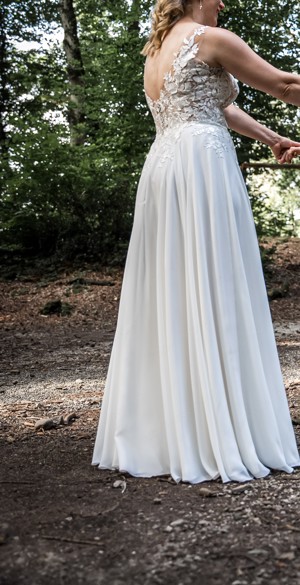 Brautkleid  Bild 3