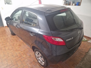 Mazda  2 bj 2009 Bild 2