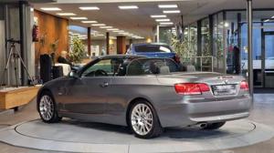 BMW 320 Bild 10