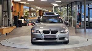 BMW 320 Bild 18