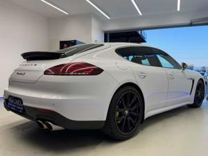 Porsche Panamera Bild 8