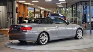 BMW 320 Bild 14