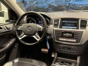 Mercedes-Benz ML 350 Bild 11