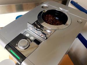 Jura ENA5 in Weiß und super Zustand Bild 3