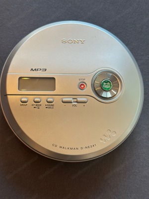 SONY CD Walkman D-NE240 Discman MP3