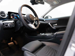 Mercedes-Benz A-Klasse Bild 6