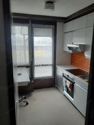 Vermiete 2,5 Zimmer Dachgeschoss Wohnung mit großer Terrasse, Provisionsfrei! Bild 3