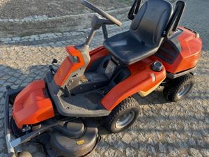 Husqvarna R 316TXs 4x4 Traktor Mäher Bild 3