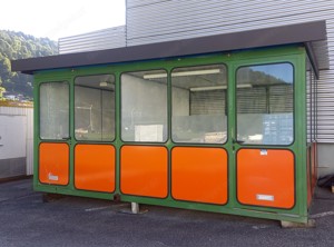 Bürocontainer 3,30 m x 5,45 m Höhe 2,70 m