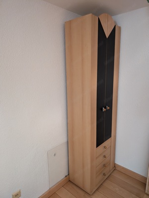 Alte Schrank gebrauchter Bild 2