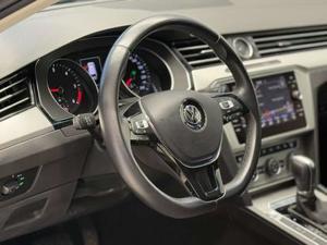 Volkswagen Passat Bild 11